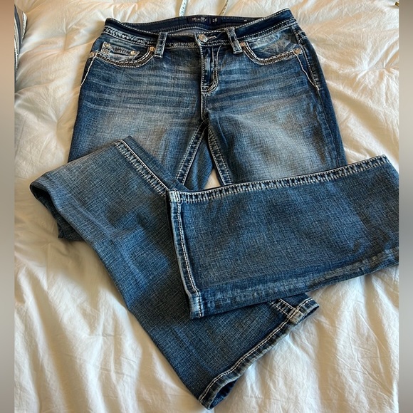 Miss Me ladies jeans like new! - Picture 6 of 11